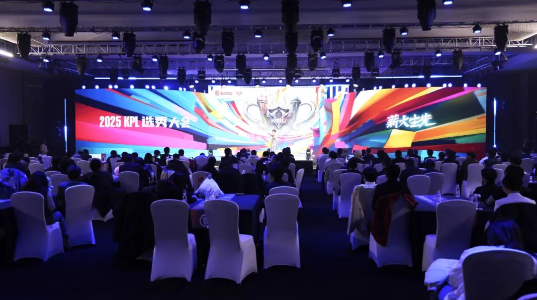 篮球场上的 篮球场上的