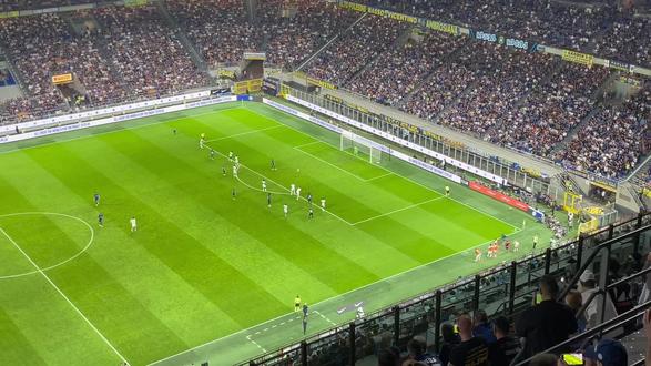 步行者凭借 步行者凭借