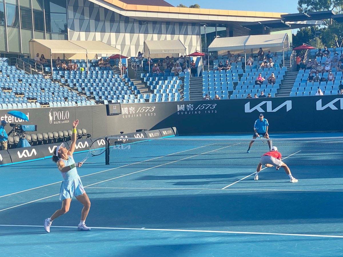 施罗德缺阵 施罗德缺阵