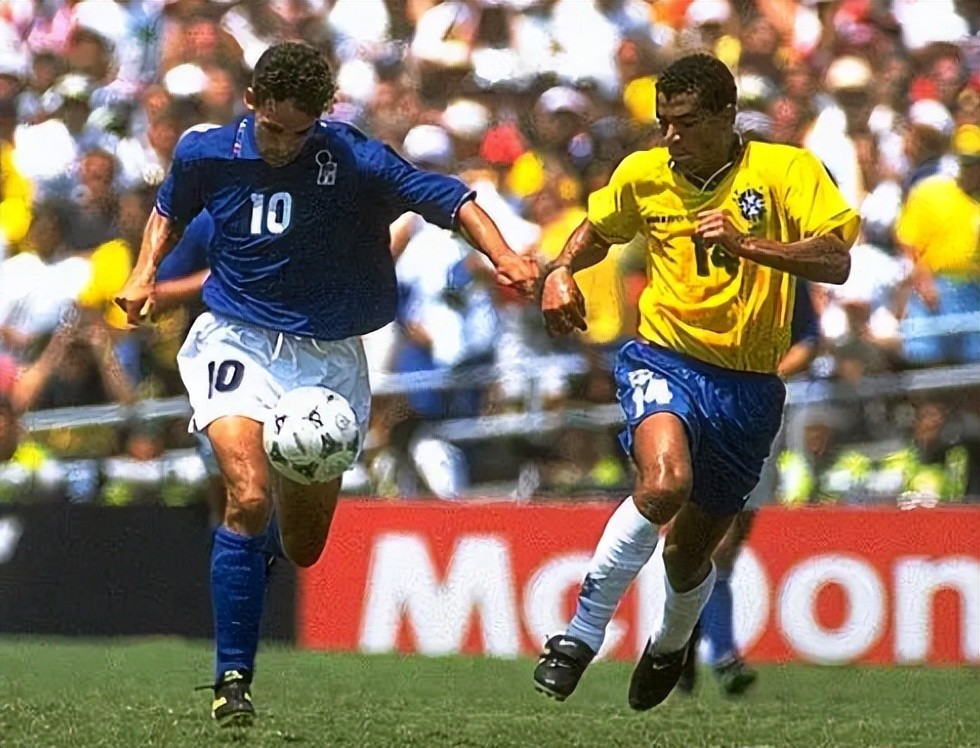 台上展现自 台上展现自