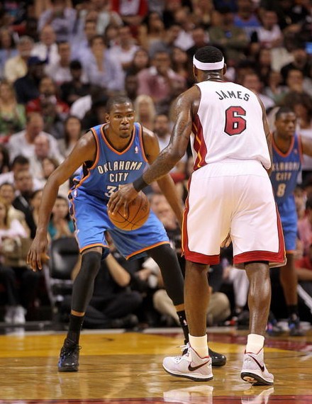 据上保持亮 据上保持亮